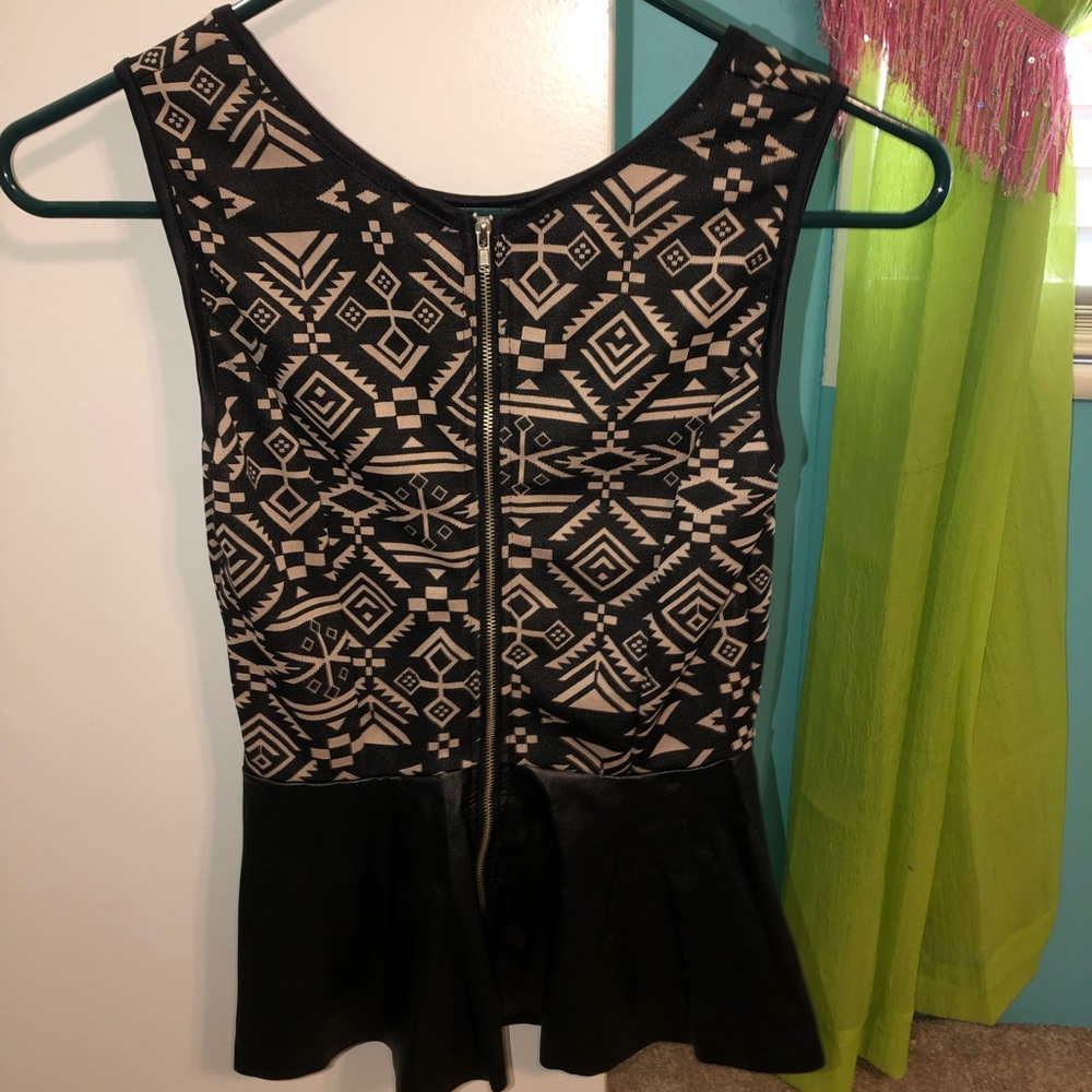 Crop top